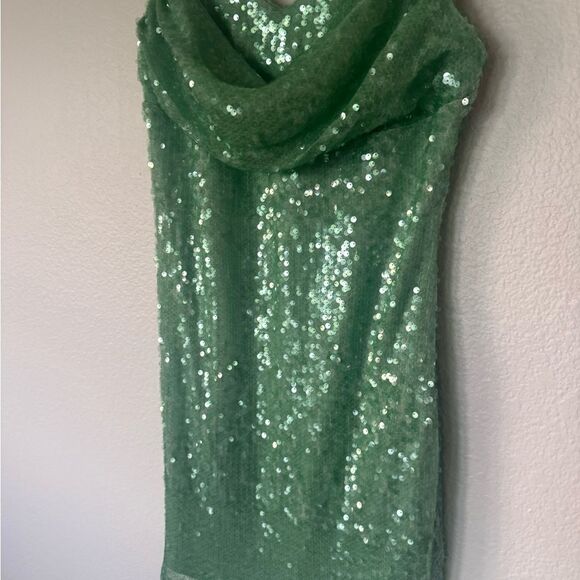 Green sequin mini dress - Picture 8 of 8